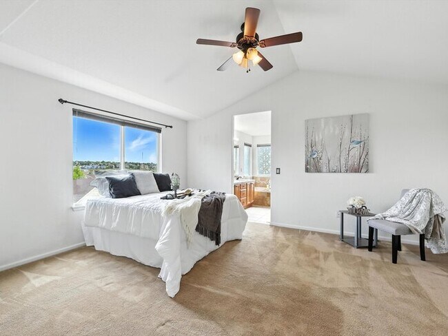Foto del edificio - 8295 Cedar Chase Dr