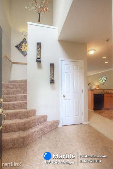 Building Photo - 3 br, 2.5 bath Townhome - 5020 Talbot Pl S E