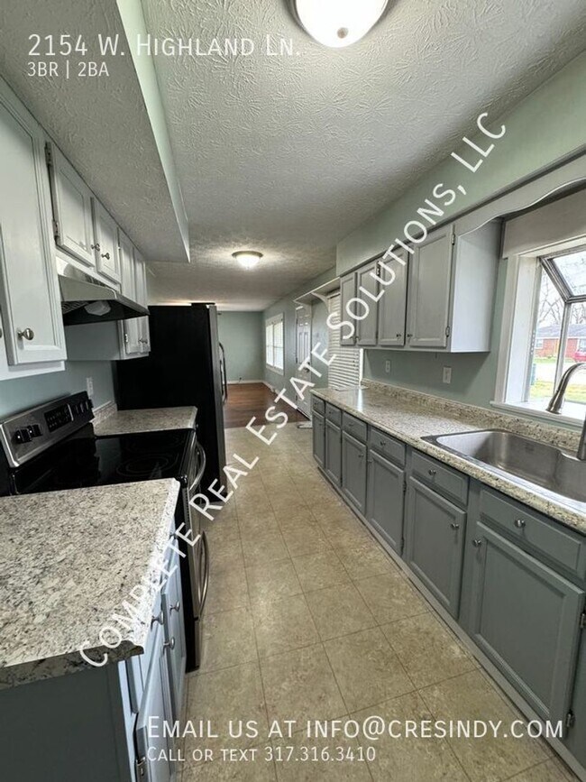 Foto del edificio - Now Showing this 3 bedroom, 1 1/2 bath hom...