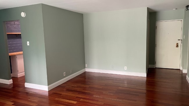 Photo - 460 S Marion St Pkwy Apartment