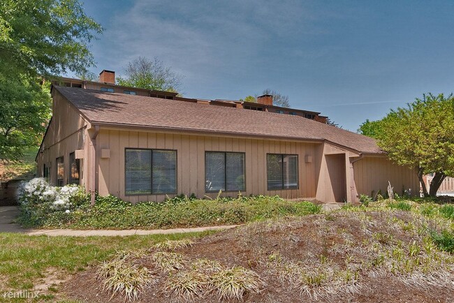 Building Photo - 2 br, 2 bath House - 127-8 Turtle Creek Rd