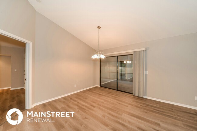 Building Photo - 3767 Acorn St