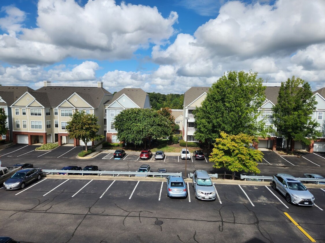 Foto principal - Midlothian-2 bed 2 bath Condo--Bristol Vil...