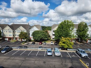 Building Photo - 611 Fern Meadow Loop