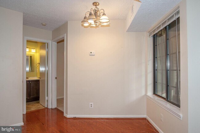 Building Photo - 6009 Curtier Dr