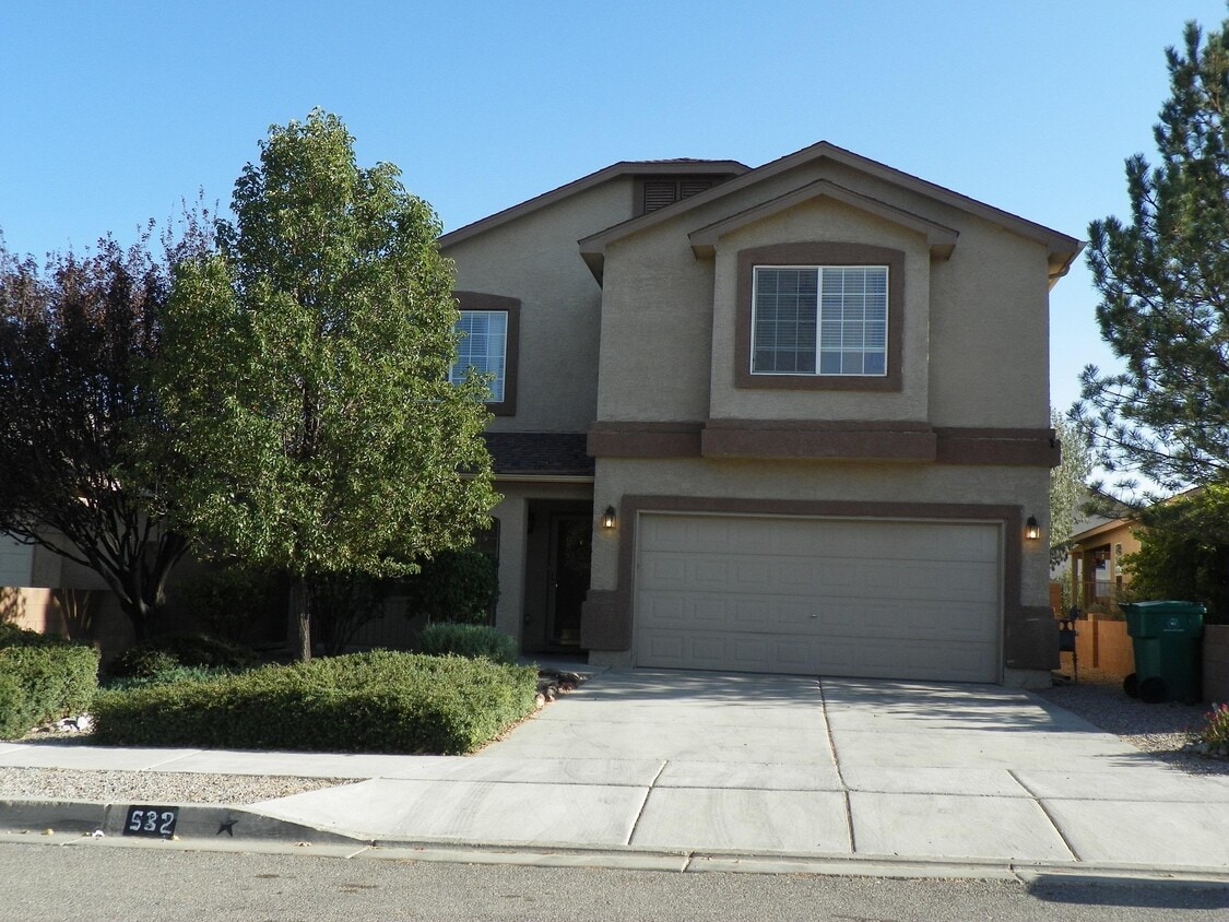 Foto principal - 532 Soothing Meadows Dr NE