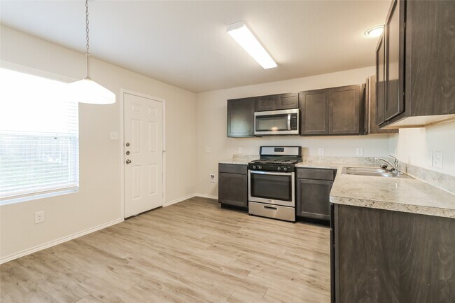 Foto del edificio - 3229 East Chunk Dr