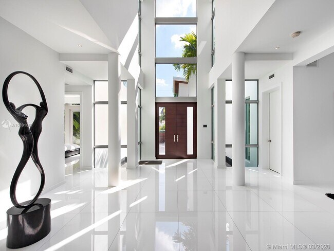 Foto del edificio - 1337 N Venetian Way