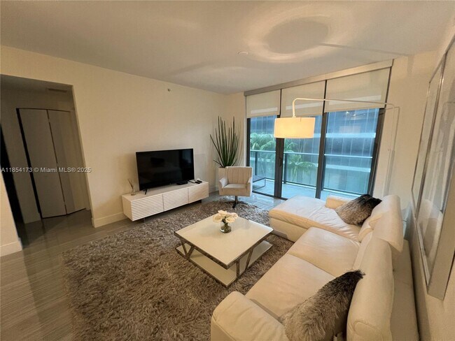 Foto del edificio - 2960 NE 207th St