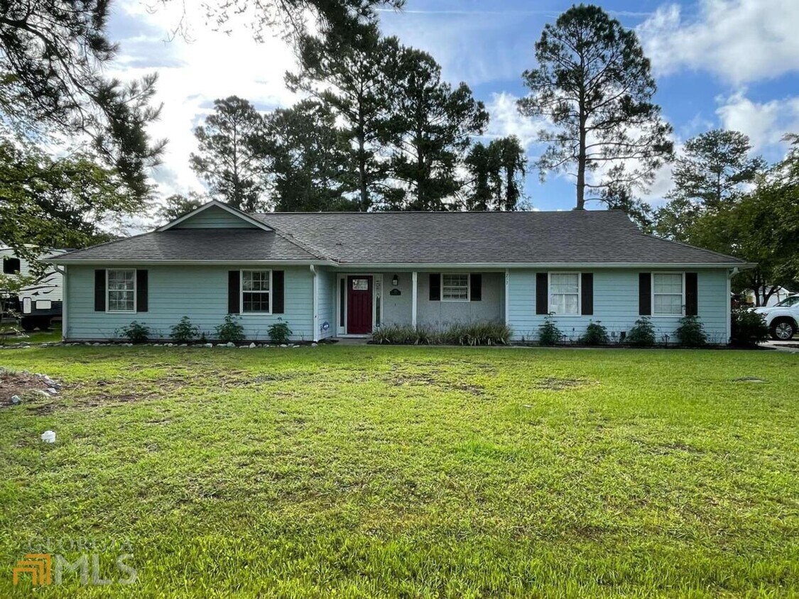 Primary Photo - 217 Bracken Fern Way
