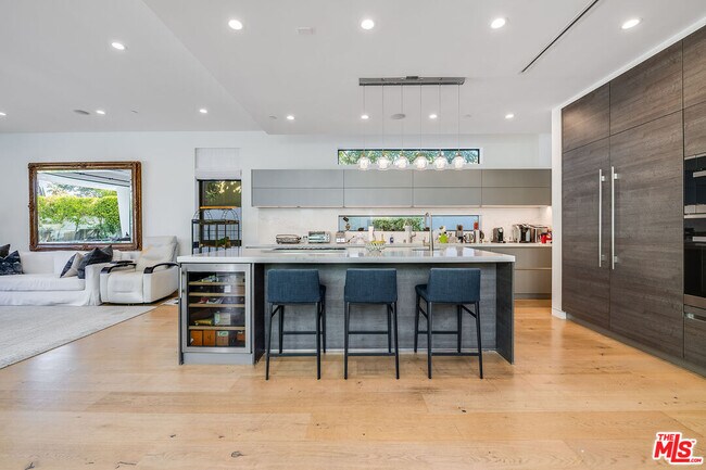 Foto del edificio - 5101 Rubio Ave