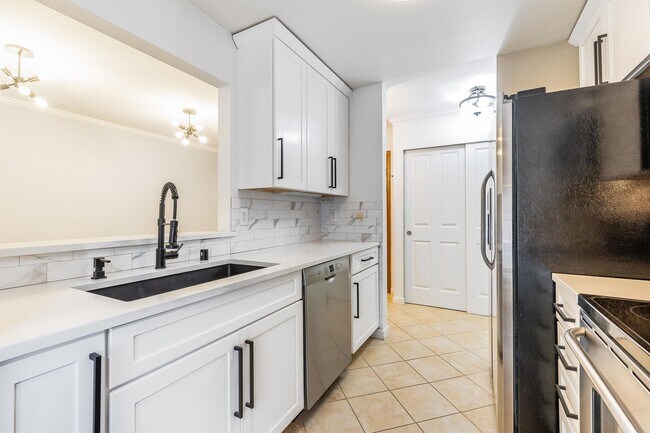 Foto del edificio - 2760 76th Ave SE