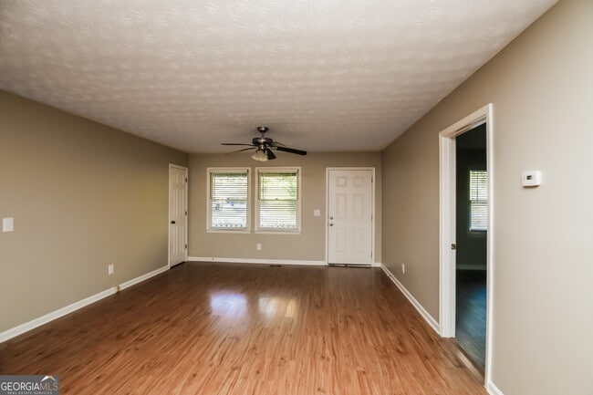 Building Photo - 38 Cross Creek Ct