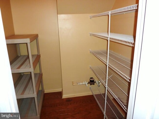 Building Photo - 2505 Saxony Dr