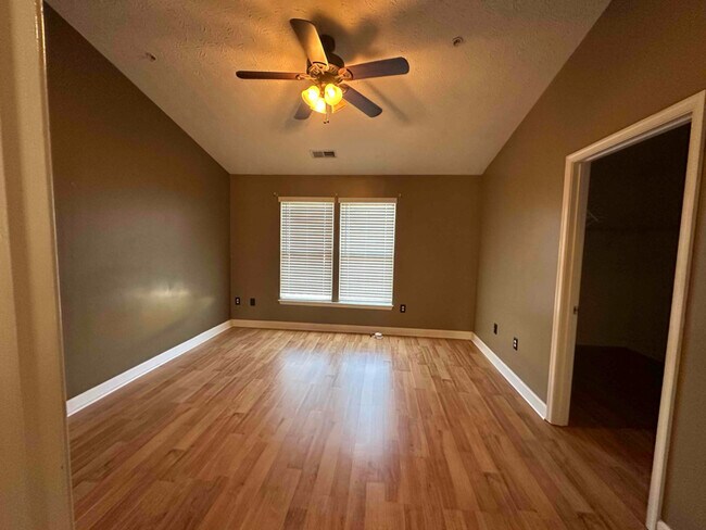 Building Photo - 5311 Abbeywood Ct