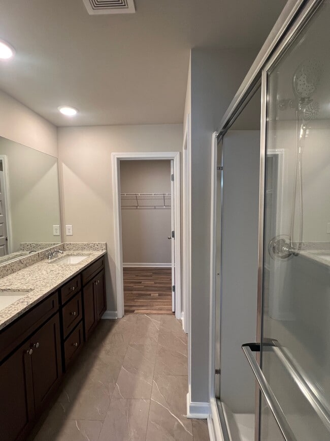 Building Photo - 2124 Birch Mountain Run