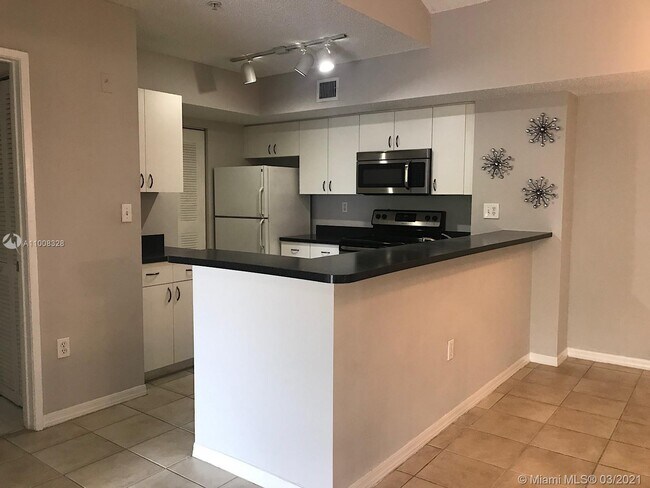 Foto del edificio - 3830 Lyons Rd