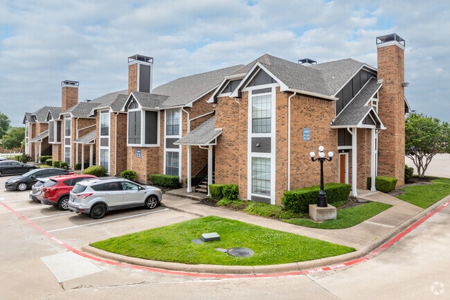 Additional Building View - Lake Meadows
