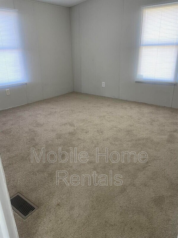 Foto del edificio - 367 Finley St
