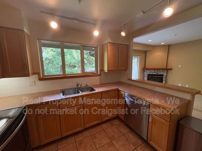 Foto del edificio - 5416 Snow Goose Ln