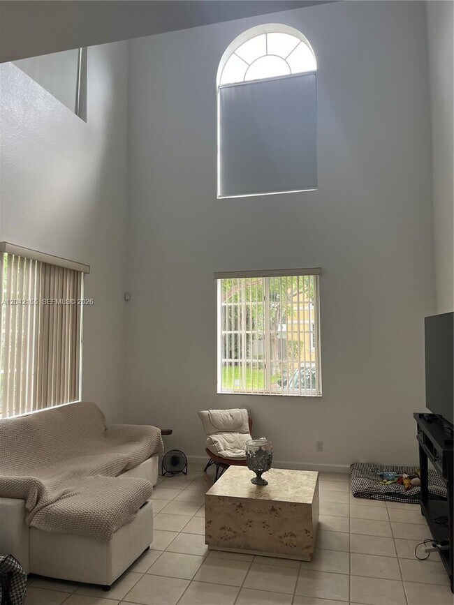 Foto del edificio - 5347 SW 40th Ave