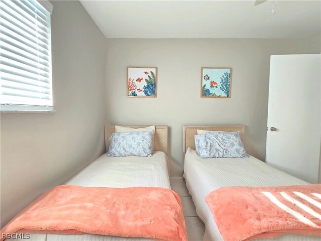 Foto del edificio - 3303 Prince Edward Island Cir