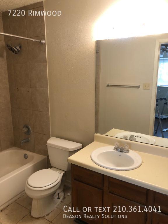 Foto del edificio - 7220 Rimwood-