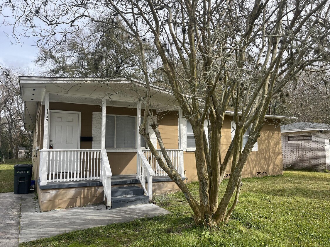 Primary Photo - 5739 Bree Rd
