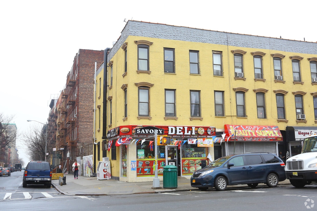 Primary Photo - 1840 Amsterdam Ave