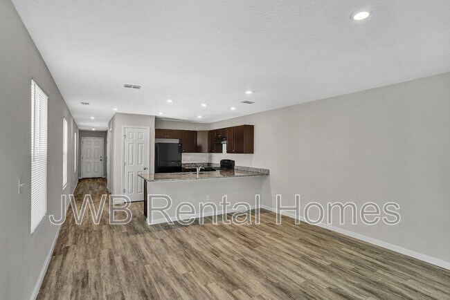 Foto del edificio - 9820 Morgan Marsh Ct