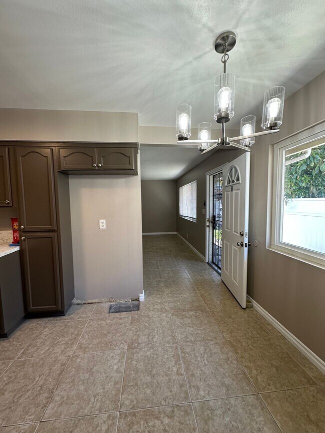 Photo - Kroeger Apartment