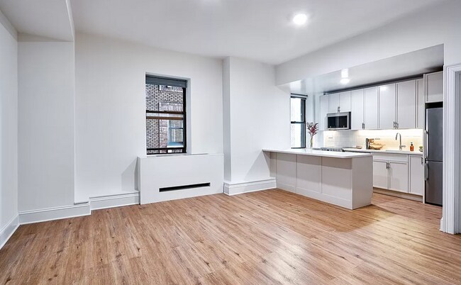 Foto del edificio - 56 W 34th St.