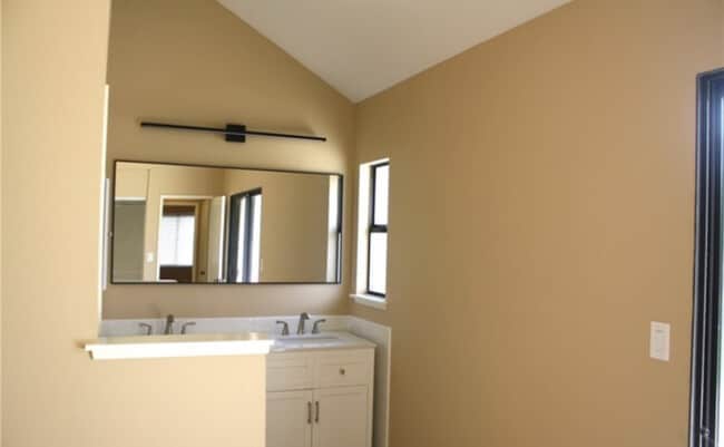 Building Photo - 23418 Pomita Pl