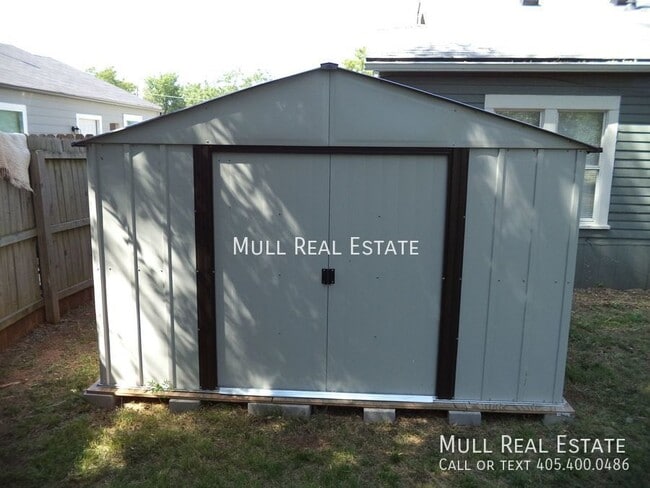 Building Photo - 1816 NW 36th St