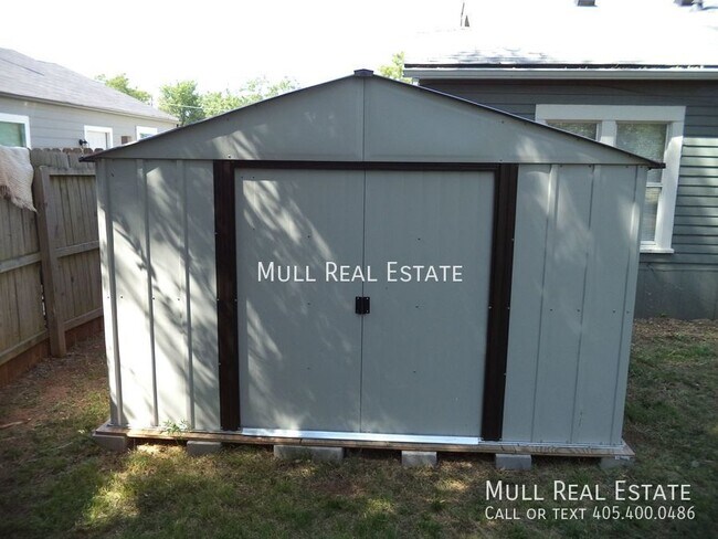 Foto del edificio - 1816 NW 36th St