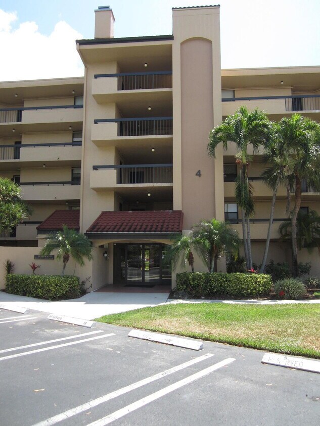 2255 Lindell Blvd Unit 4109, Delray Beach, FL 33444 Condo for Rent in