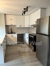 Building Photo - 3244-3244 Deer Ridge Ct