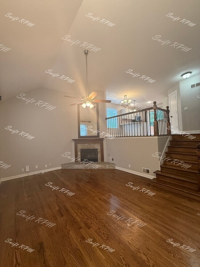 Foto del edificio - 1354 S Brentwood Dr