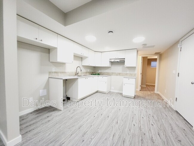 Photo du bâtiment - 1693 Cavanagh blvd SW