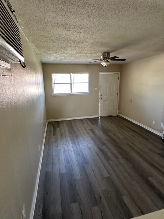 Foto del edificio - 2217 Lowden St