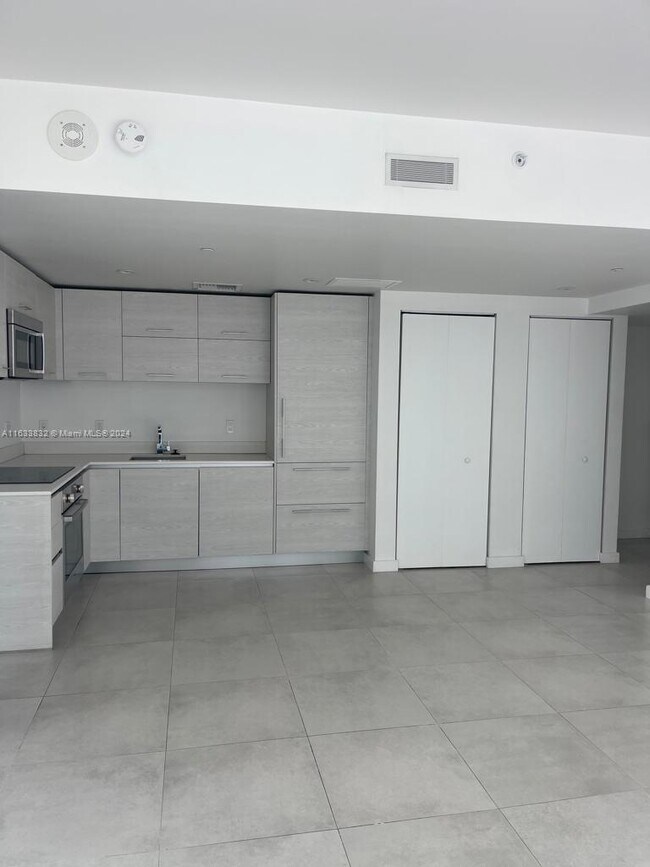 Foto del edificio - 1300 S Miami Ave