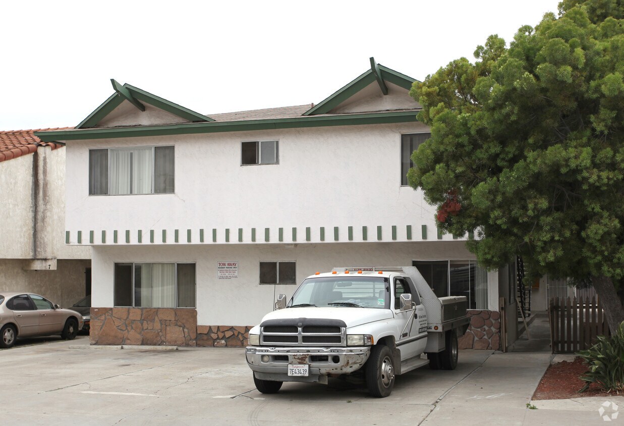 4542 FELTON St, San Diego, CA 92116 4542 FELTON St San Diego, CA