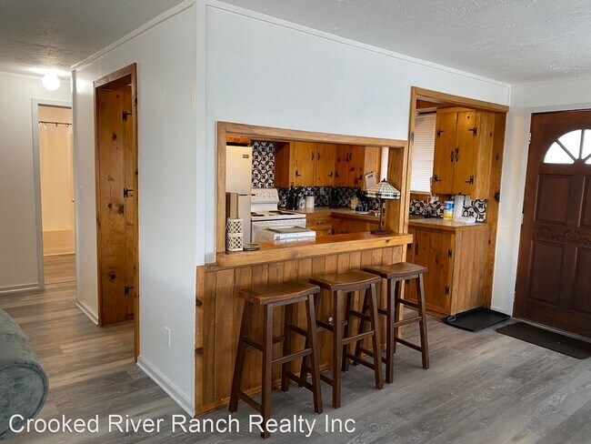 Foto del edificio - 2 br, 1 bath House - 4398 SW Puma Rd