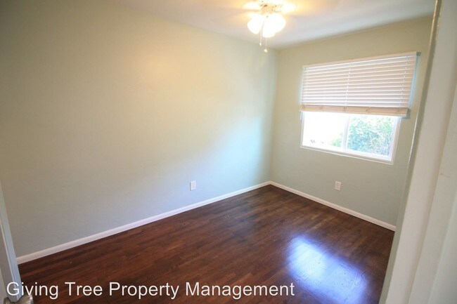 Building Photo - 1 br, 1 bath House - 3225 42nd St