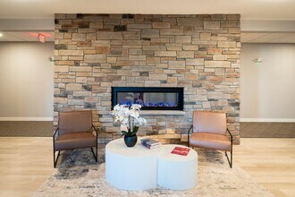 Interior Photo - Colorado Commons - 143 N Wildwood St