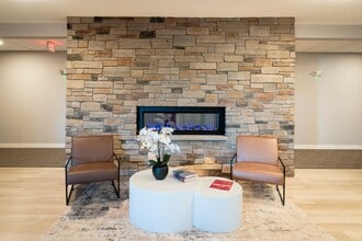 Interior Photo - Colorado Commons - 143 N Wildwood St