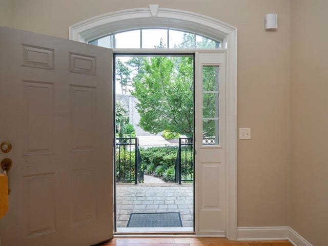 Building Photo - 227 Castellan Dr
