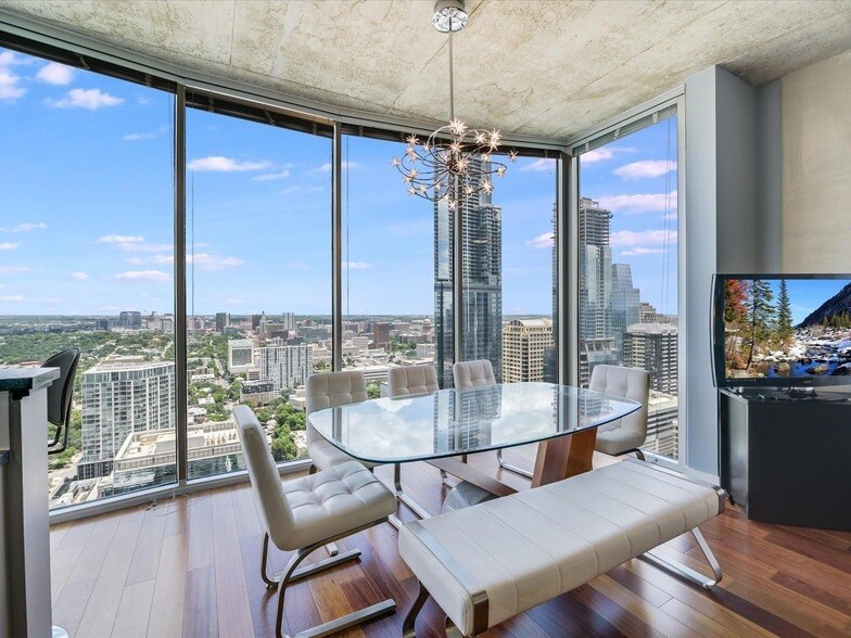 Foto principal - 360 Nueces St