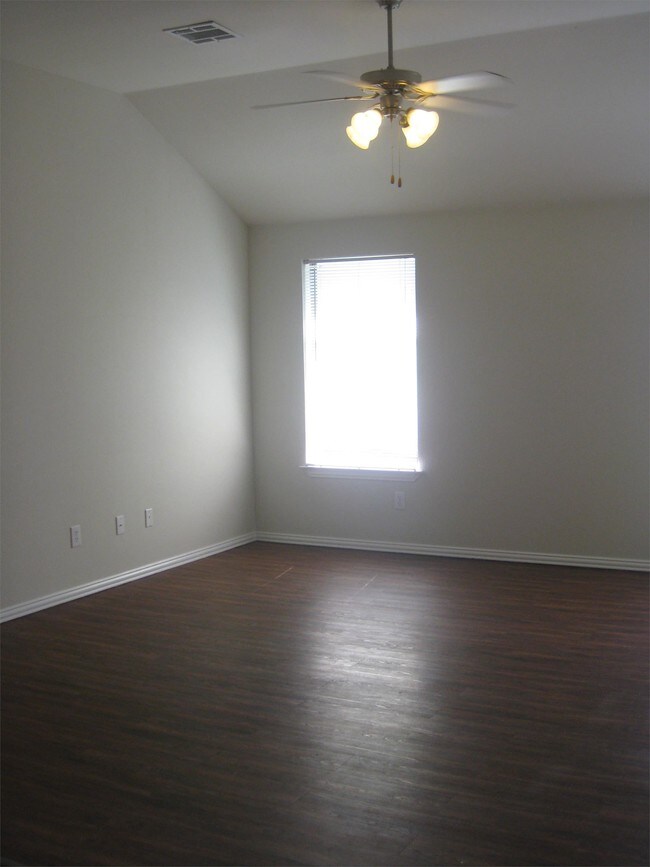 Foto del edificio - 5539 Homestead Rd