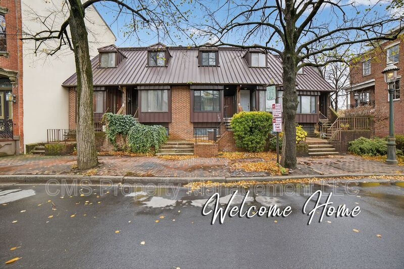 Primary Photo - 105 Jackson St